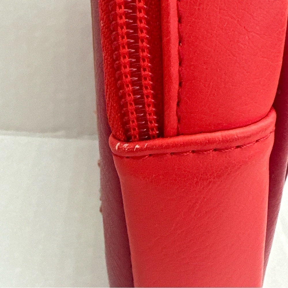 Disney park’s Guardians of the Galaxy Baby Groot loungefly Christmas wristlet - Picture 3 of 7